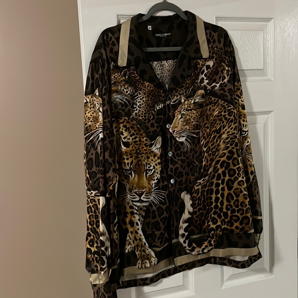 Dolce and Gabanna Button up